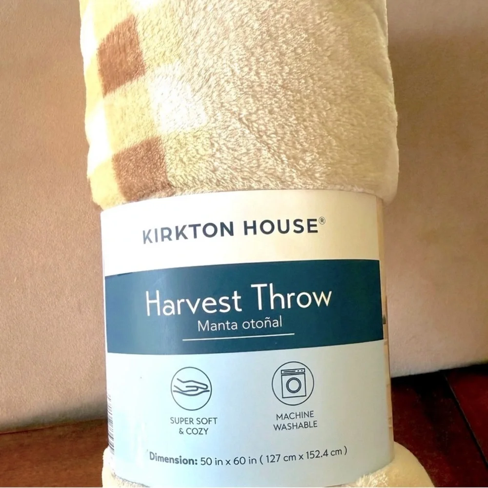 NWT Aldi Kirkton House Fall 2025 Harvest Throw Blanket, Pumpkins, neutral colors